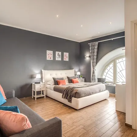 Colosseum Royal Appartement *